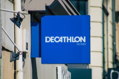 Reims 'de bir dükkan, Fransa' nın Grand Est bölgesinde bir şehir ve Avrupa 'nın en eskilerindendir.