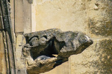 Reims 'de bir ortaçağ manastırı kilisesi olan Saint-Remi Bazilikası' nın dış cephesine 21 Eylül 2020 'de Fransa' yı gösteriyor.