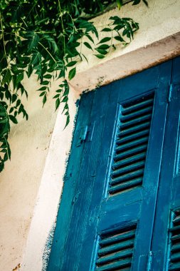 Yunanistan 'da eski bir evin dış görünüşü