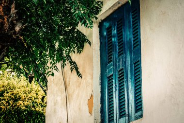 Yunanistan 'da eski bir evin dış görünüşü