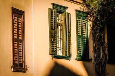 Yunanistan 'da eski bir evin dış görünüşü