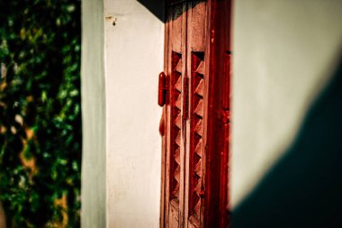 Yunanistan 'da eski bir evin dış görünüşü