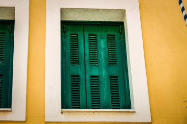 Yunanistan 'da eski bir evin dış görünüşü