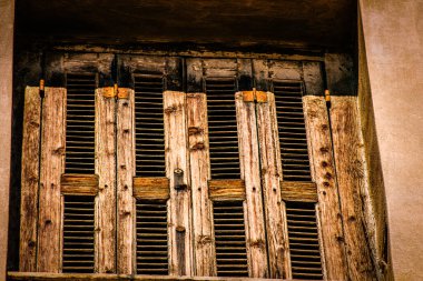 Yunanistan 'da eski bir evin dış görünüşü