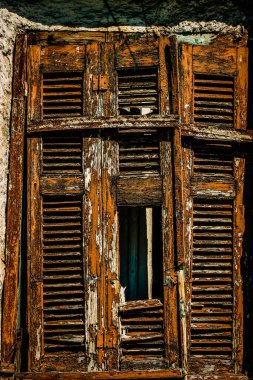 Yunanistan 'da eski bir evin dış görünüşü