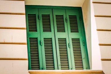 Yunanistan 'da eski bir evin dış görünüşü