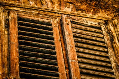 Yunanistan 'da eski bir evin dış görünüşü