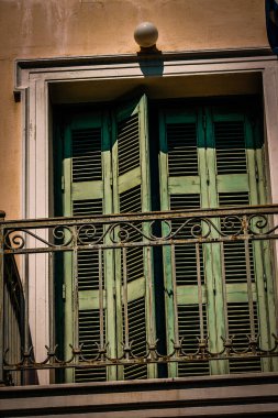 Yunanistan 'da eski bir evin dış görünüşü