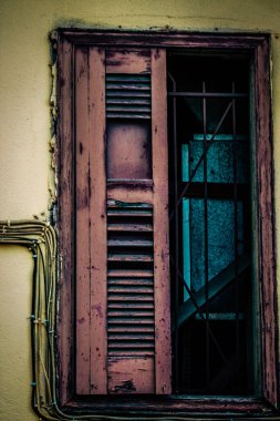 Yunanistan 'da eski bir evin dış görünüşü