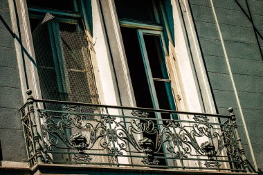 Yunanistan 'da eski bir evin dış görünüşü