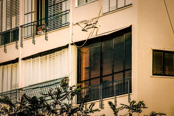 Vista Fachada Edifício Moderno Nas Ruas Tel Aviv Israel — Fotografia de Stock