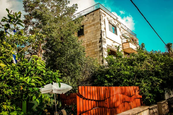 Widok Fasadę Budynku Historycznej Dzielnicy Jerozolimy Izraelu — Zdjęcie stockowe
