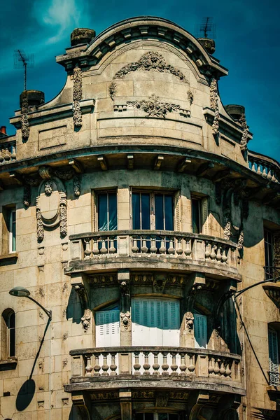 Fransa Nın Tarihi Reims Şehir Merkezindeki Bir Binanın Dış Görünüşü — Stok fotoğraf
