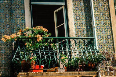 Lizbon şehir merkezindeki bir binanın dış görünüşü Portekiz 'de