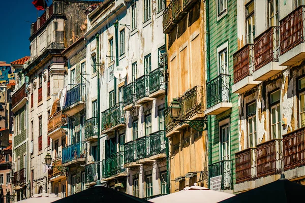 葡萄牙里斯本市中心一幢大楼的立面景观 — 图库照片