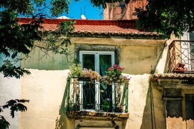 Lizbon şehir merkezindeki bir binanın dış görünüşü Portekiz 'de