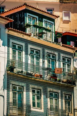 Lizbon şehir merkezindeki bir binanın dış görünüşü Portekiz 'de