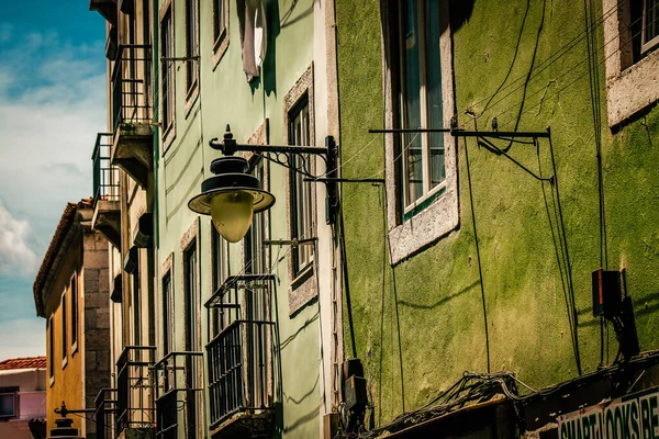 Kilátás Egy Épület Homlokzatára Lisszabon Belvárosában Portugáliában — Stock Fotó