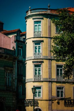 Lizbon şehir merkezindeki bir binanın dış görünüşü Portekiz 'de