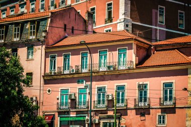 Lizbon şehir merkezindeki bir binanın dış görünüşü Portekiz 'de