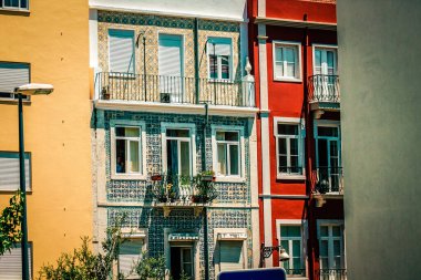 Lizbon şehir merkezindeki bir binanın dış görünüşü Portekiz 'de