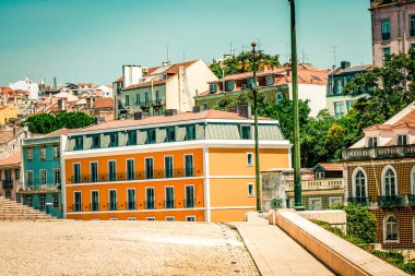 Lizbon şehir merkezindeki bir binanın dış görünüşü Portekiz 'de