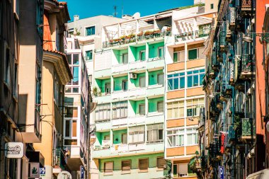 Lizbon şehir merkezindeki bir binanın dış görünüşü Portekiz 'de