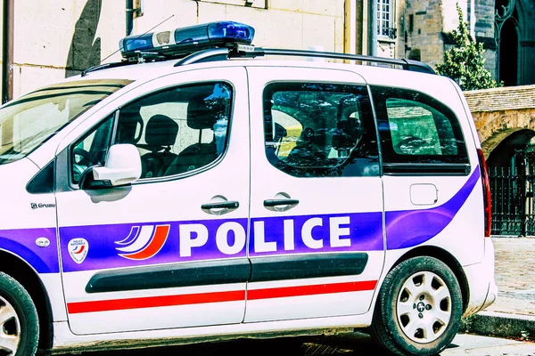 Primer Plano Coche Oficial Policía Patrullando Las Calles Del Centro —  Fotos de Stock