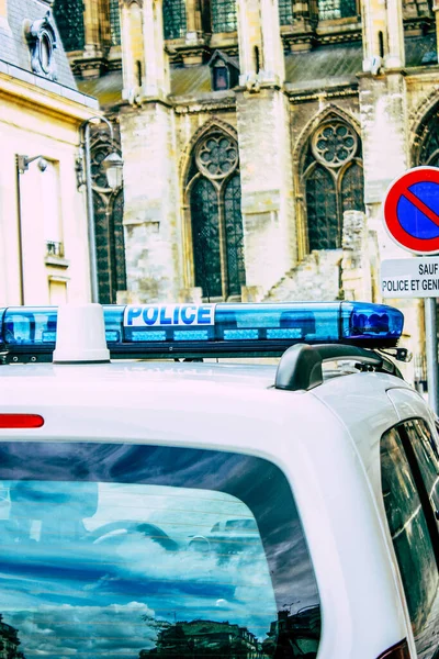 Gros Plan Une Voiture Police Officielle Patrouillant Dans Les Rues — Photo