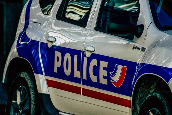 Primer Plano Coche Oficial Policía Patrullando Las Calles Del Centro — Foto de Stock