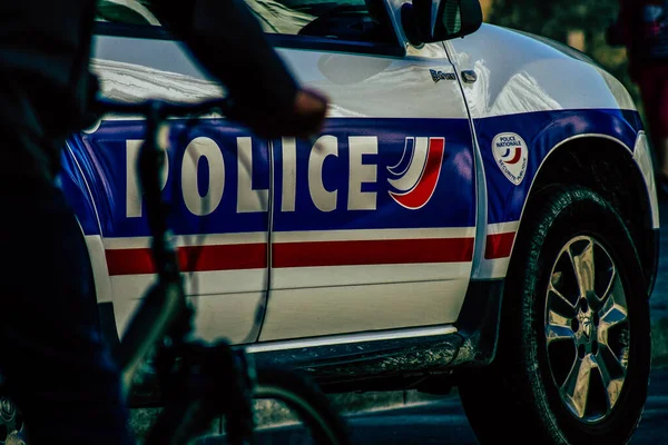 Primer Plano Coche Oficial Policía Patrullando Las Calles Del Centro — Foto de Stock