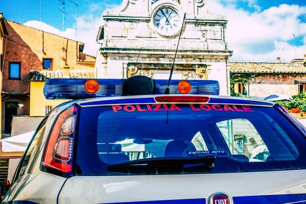 Primer Plano Coche Oficial Policía Patrullando Las Calles Del Centro — Foto de Stock