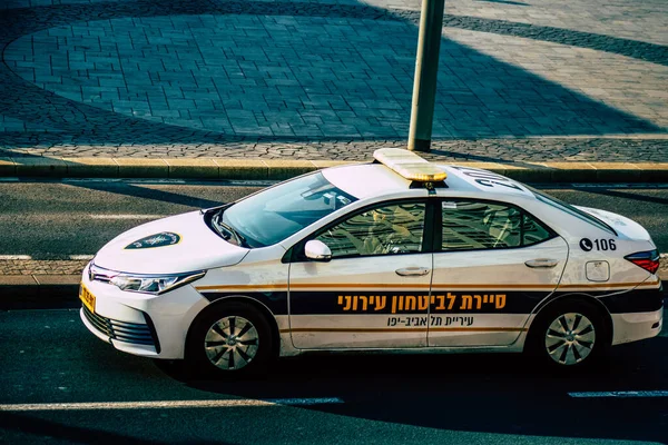 Primer Plano Coche Oficial Policía Patrullando Las Calles Del Centro — Foto de Stock