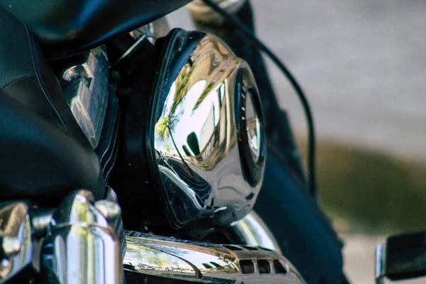 Крупним Планом Прокат Мотоциклів Вулицях Центру Столиці — стокове фото