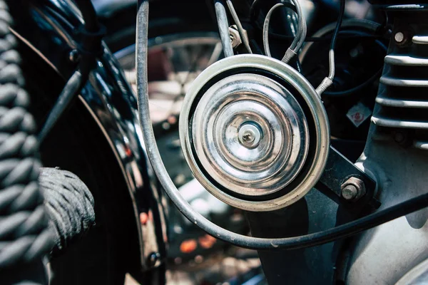 Closeup Motorcycle Rolling Streets City Center Metropolitan Area — Stock Photo, Image