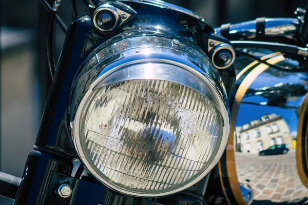 Closeup Motorcycle Rolling Streets City Center Metropolitan Area — Stock Photo, Image