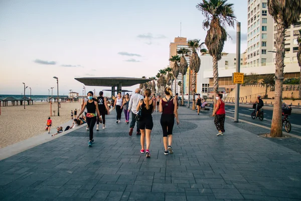 Tel Aviv Israel Octubre 2020 Vista Personas Israelíes Identificadas Caminando — Foto de Stock