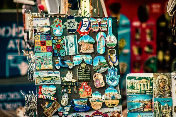 Primo Piano Oggetti Decorativi Venduti Negozio Souvenir Turisti Centro — Foto Stock