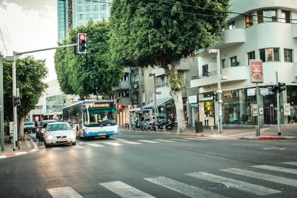 Tel Awiw Izrael Października 2020 Widok Izraelskiego Autobusu Jadącego Przez — Zdjęcie stockowe