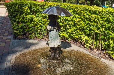 Kharkiv, Ukrayna, 3 Eylül 2025 Maxim Gorky Kültür ve Eğlence Parkı bir belediye parkıdır. 2022 'deki Harkiv Muharebesi sırasında ağır hasar gören bölge, halka kısmen kapalı kalmaya devam ediyor..