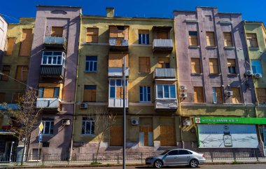 Kharkiv, Ukrayna, 3 Eylül 2025 Cityscape ve Harkiv sokakları, Ukrayna sınırına yakın. Şehir savaş bölgelerine çok yakın ve her gün Rus İHA 'ları ve füzeleri tarafından saldırıya uğruyor..