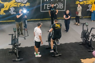 Kharkiv, Ukrayna, 12 Eylül 2025, Heroes NGO Oyunları Ukraynalı askerlerin ciddi şekilde yaralandığı bir spor ve eğitim ekosistemidir. Görevleri iyileşme sürecini kolaylaştırmak..