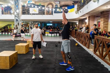 Kharkiv, Ukrayna, 12 Eylül 2025, Heroes NGO Oyunları Ukraynalı askerlerin ciddi şekilde yaralandığı bir spor ve eğitim ekosistemidir. Görevleri iyileşme sürecini kolaylaştırmak..