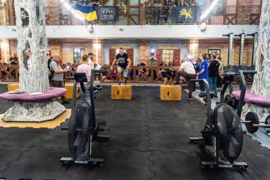 Kharkiv, Ukrayna, 12 Eylül 2025, Heroes NGO Oyunları Ukraynalı askerlerin ciddi şekilde yaralandığı bir spor ve eğitim ekosistemidir. Görevleri iyileşme sürecini kolaylaştırmak..