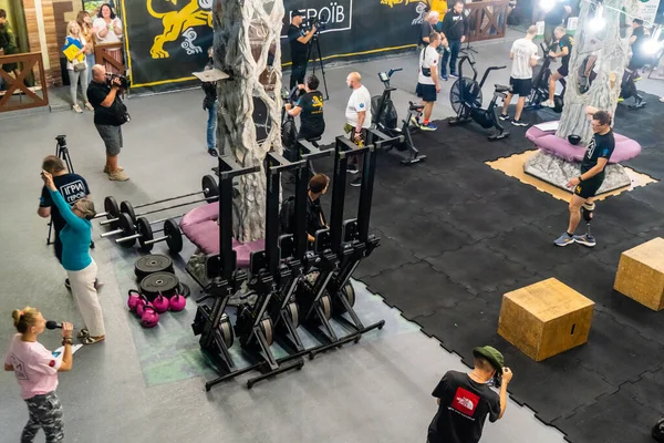 Kharkiv, Ukrayna, 12 Eylül 2025, Heroes NGO Oyunları Ukraynalı askerlerin ciddi şekilde yaralandığı bir spor ve eğitim ekosistemidir. Görevleri iyileşme sürecini kolaylaştırmak..