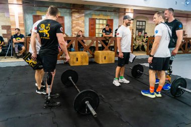 Kharkiv, Ukrayna, 12 Eylül 2025, Heroes NGO Oyunları Ukraynalı askerlerin ciddi şekilde yaralandığı bir spor ve eğitim ekosistemidir. Görevleri iyileşme sürecini kolaylaştırmak..