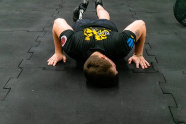 Kharkiv, Ukrayna, 12 Eylül 2025, Heroes NGO Oyunları Ukraynalı askerlerin ciddi şekilde yaralandığı bir spor ve eğitim ekosistemidir. Görevleri iyileşme sürecini kolaylaştırmak..