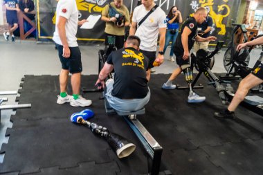 Kharkiv, Ukrayna, 12 Eylül 2025, Heroes NGO Oyunları Ukraynalı askerlerin ciddi şekilde yaralandığı bir spor ve eğitim ekosistemidir. Görevleri iyileşme sürecini kolaylaştırmak..