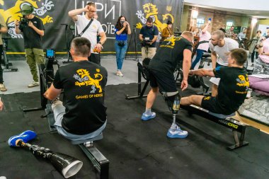 Kharkiv, Ukrayna, 12 Eylül 2025, Heroes NGO Oyunları Ukraynalı askerlerin ciddi şekilde yaralandığı bir spor ve eğitim ekosistemidir. Görevleri iyileşme sürecini kolaylaştırmak..