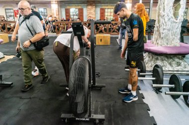 Kharkiv, Ukrayna, 12 Eylül 2025, Heroes NGO Oyunları Ukraynalı askerlerin ciddi şekilde yaralandığı bir spor ve eğitim ekosistemidir. Görevleri iyileşme sürecini kolaylaştırmak..